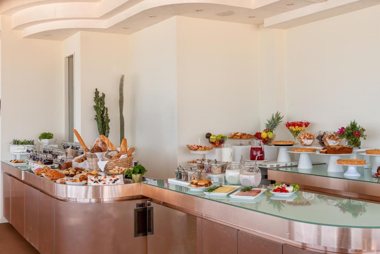 Hotel Commodore Riccione Eksteriør bilde