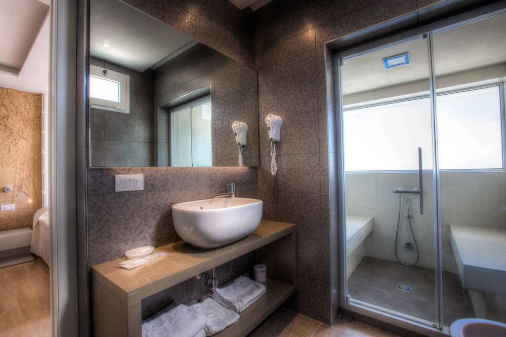 Hotel Commodore Riccione Eksteriør bilde