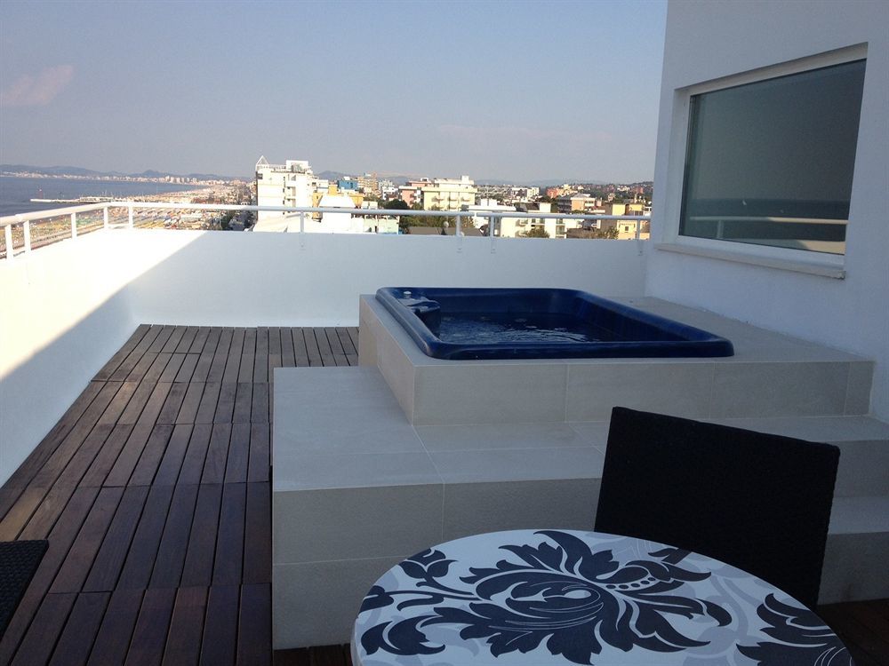 Hotel Commodore Riccione Eksteriør bilde